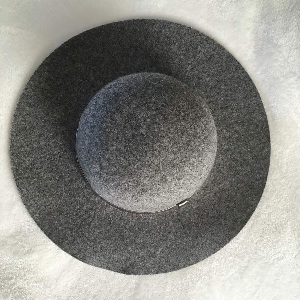 Hat - Picture 3 of 3